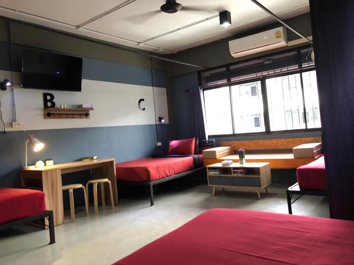 Amity Poshtel Hostel Krabi town Εξωτερικό φωτογραφία