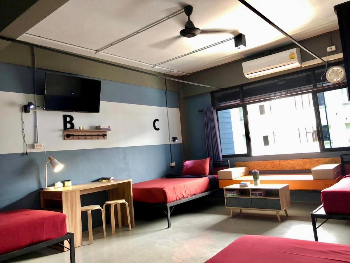 Amity Poshtel Hostel Krabi town Εξωτερικό φωτογραφία