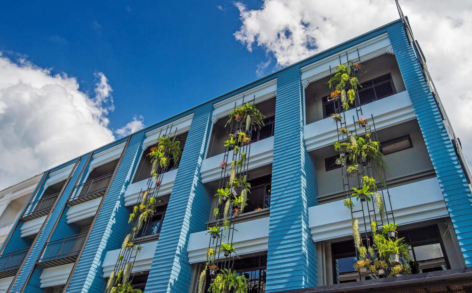 Amity Poshtel Hostel Krabi town Εξωτερικό φωτογραφία