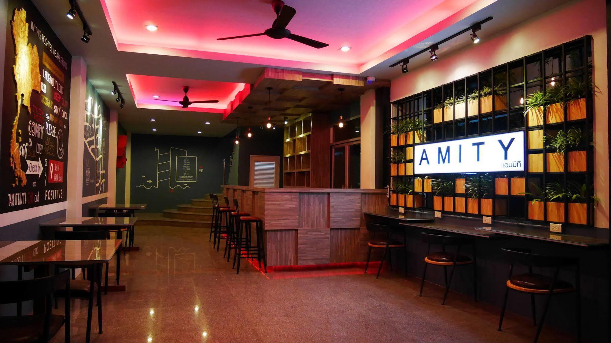 Amity Poshtel Hostel Krabi town Εξωτερικό φωτογραφία